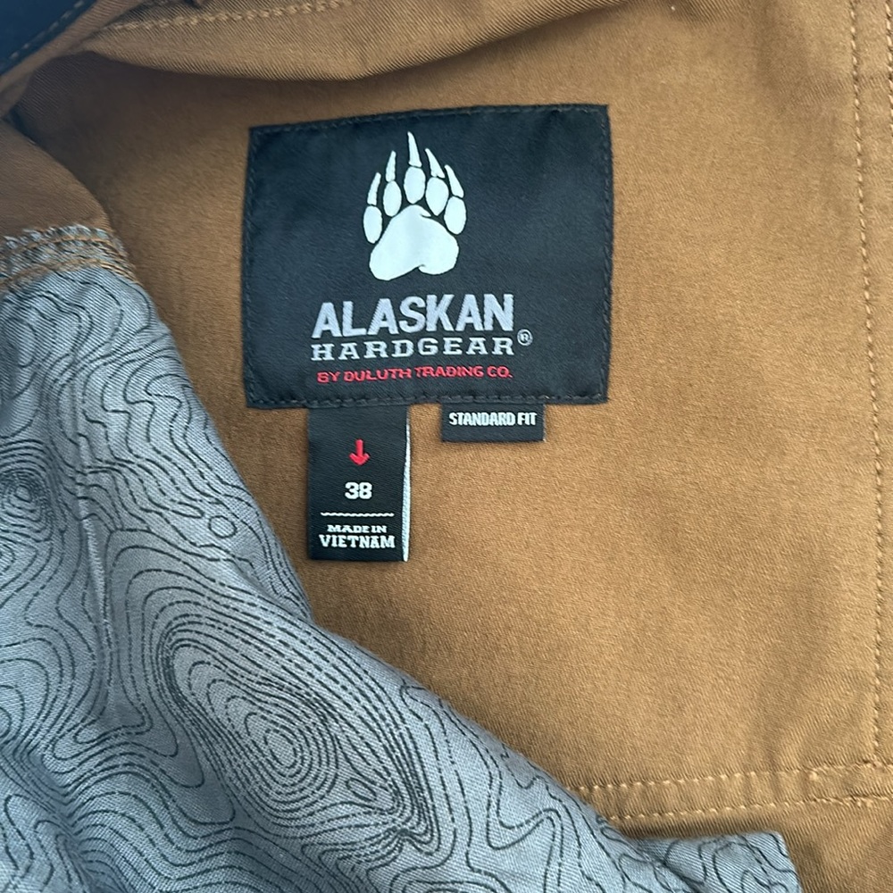 Duluth Trading Co. Alaskan Hardgear shorts size 38 NWOT - Picture 5 of 6